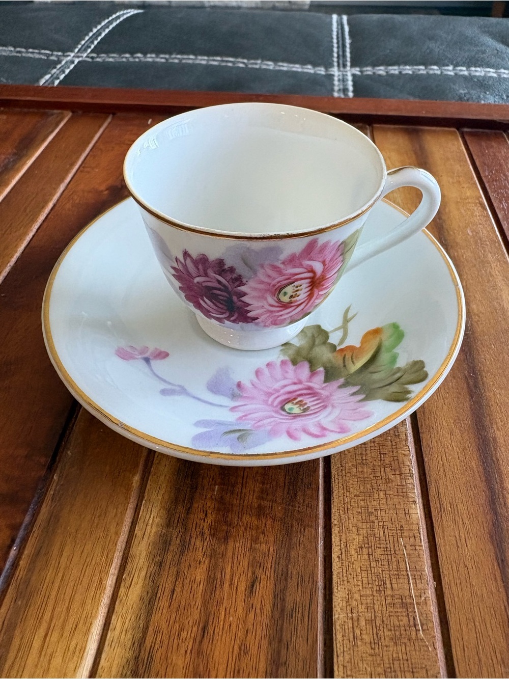 Vintage Merit China Occupied Japan Pink  Floral Teacup & Saucer Set w Gold Stand